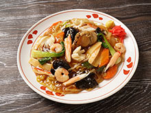 Fried soba noodles with starchy sauce